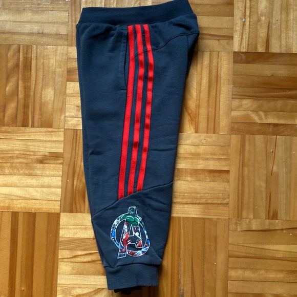 Adidas Boys Avengers Sweat Pants - used but in good condition - Picture 3 of 5